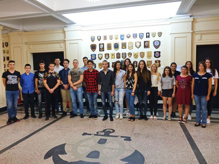 20 младежи бяха приети за обучение по специалност „Военен лекар“