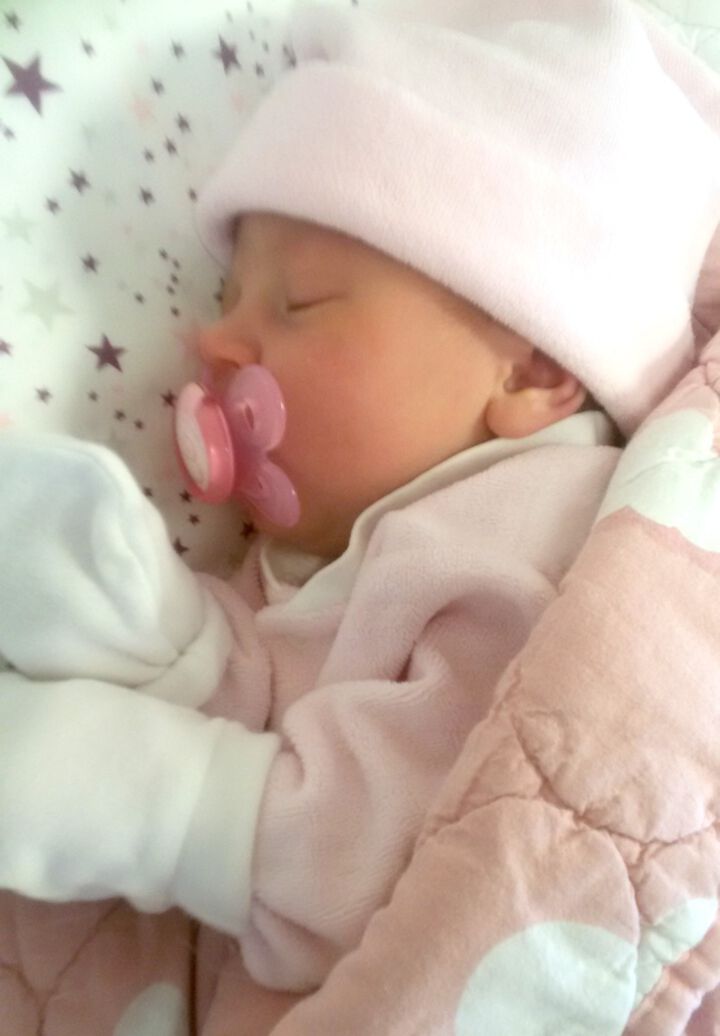 Първото бебе за 2019 година, родено в Болница ВИТА, е момиченце