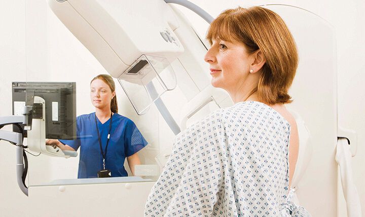 Brustkrebs: zu wenig Frauen über 60 nehmen an Früherkennungsprogrammen teil