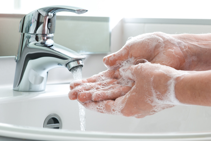 Neue Studie zeigt gravierende Mängel: „Händehygiene geht uns alle an“