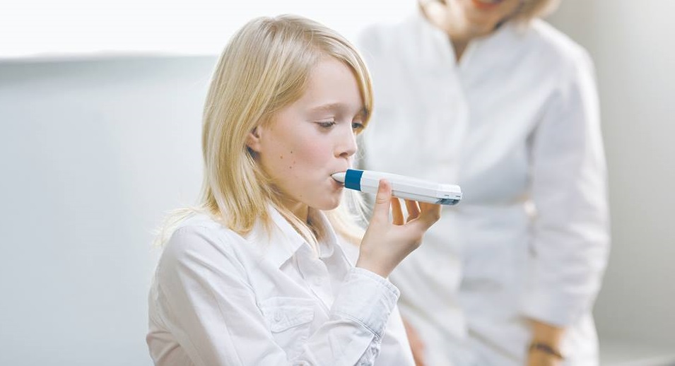 Ба у детей. Пациент с бронхиальной астмой. Школа здоровья для детей с бронхиальной астмой. Медсестра и бронхиальная астма. Школа для больных бронхиальной астмой.