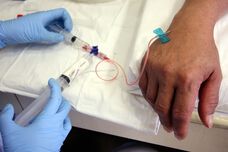 Две трансплантации на бъбрек завършиха успешно