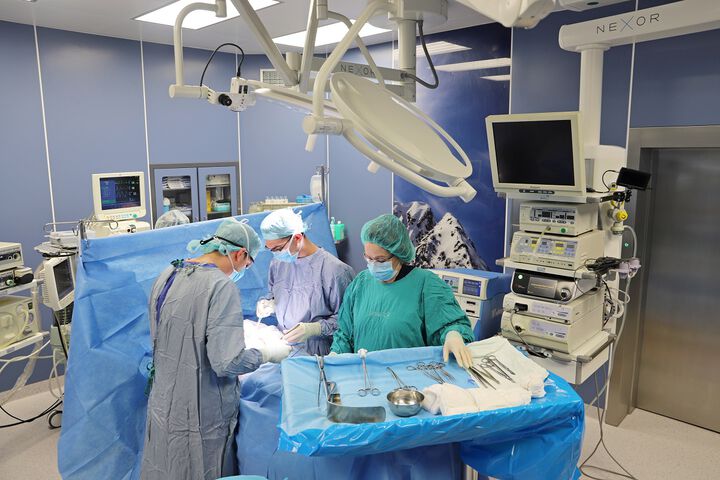 Трансплантолозите от ВМА с операционни от световна класа