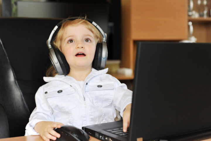 Children who listen to portable players are at risk of hearing loss