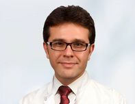 Водещ неврохирург консултира безплатно в "Токуда"