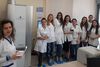 След бъдещите медицински сестри в лаборатория „ЛИНА” обучение проведоха и студенти от специалност „Помощник-фармацевт”