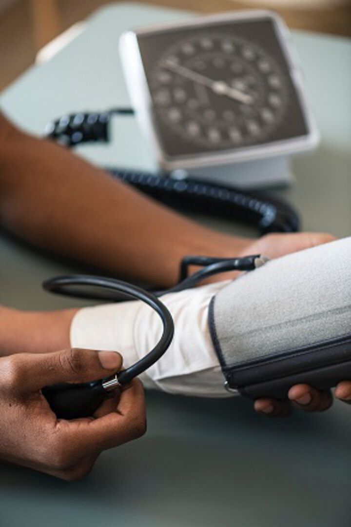 What is the daily pattern of blood pressure?