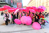 Pinker Flashmob für mehr Brustgesundheit