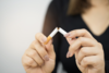Neuer Ratgeber „Risiko Rauchen“: Wie Nikotin wirkt, warum es abhängig macht und wie man davon loskommen kann