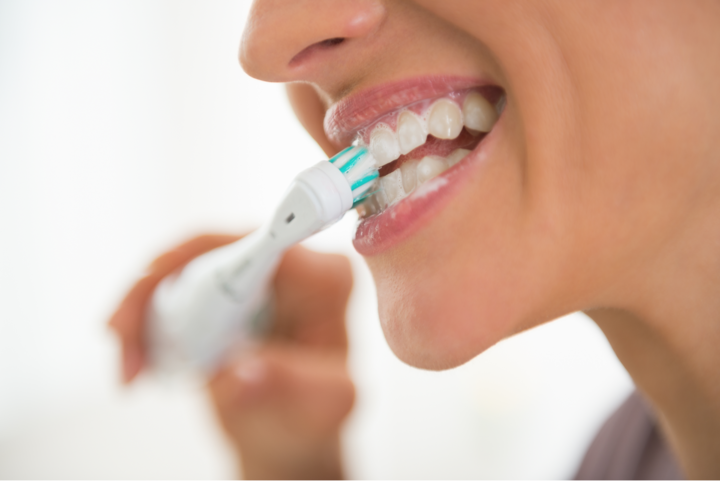 Elektrische Zahnbürsten schützen besonders gut vor Parodontitis